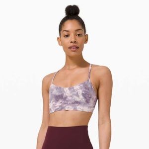 Lululemon Flow Y Nulu Bra (Size 8, Light Support for A-C cups)